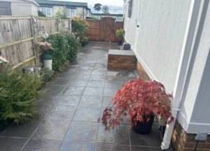 premium-landscaping-fencing (18)