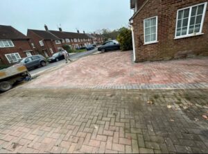 premium-landscaping-fencing (31)
